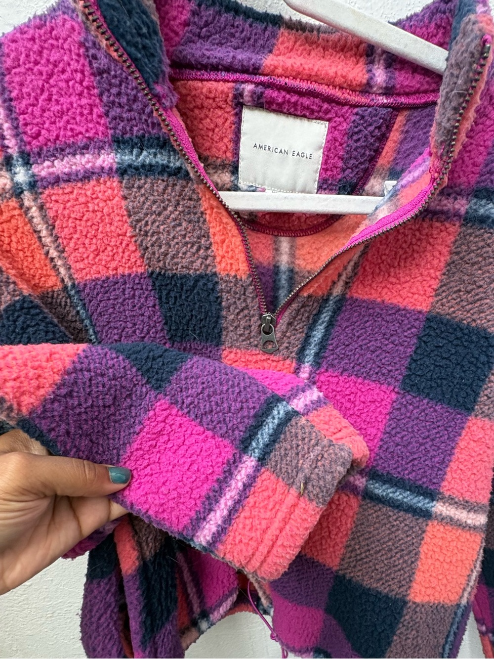 American Eagle Plaid Sherpa 1/4 Zip Cropped Fleece Pullover Size M - Picture 6 of 6